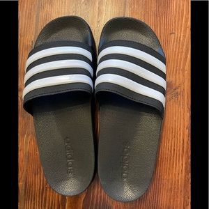 Boys size 5 Adidas slides
